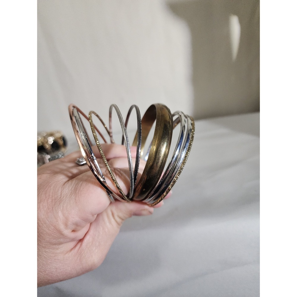 Mixed Metal Bangle Bracelet Set Gold Silver Rose Gold Textured Stack 8 Pieces